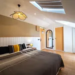Hotel Club-e