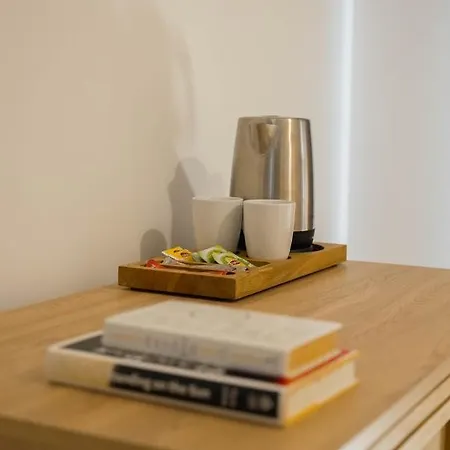 Club-e فندق فتحية