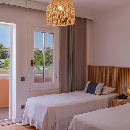 Hotel Club-e