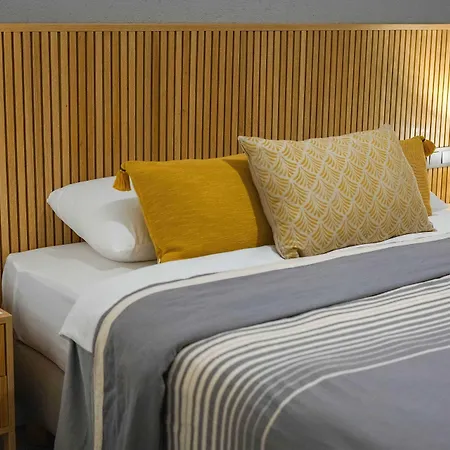 Club-e Hotel 4*